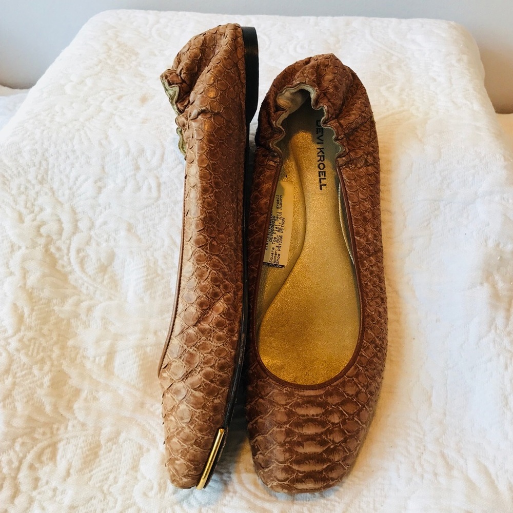 Devi Kroell**Flat Python Beige Flat Shoes